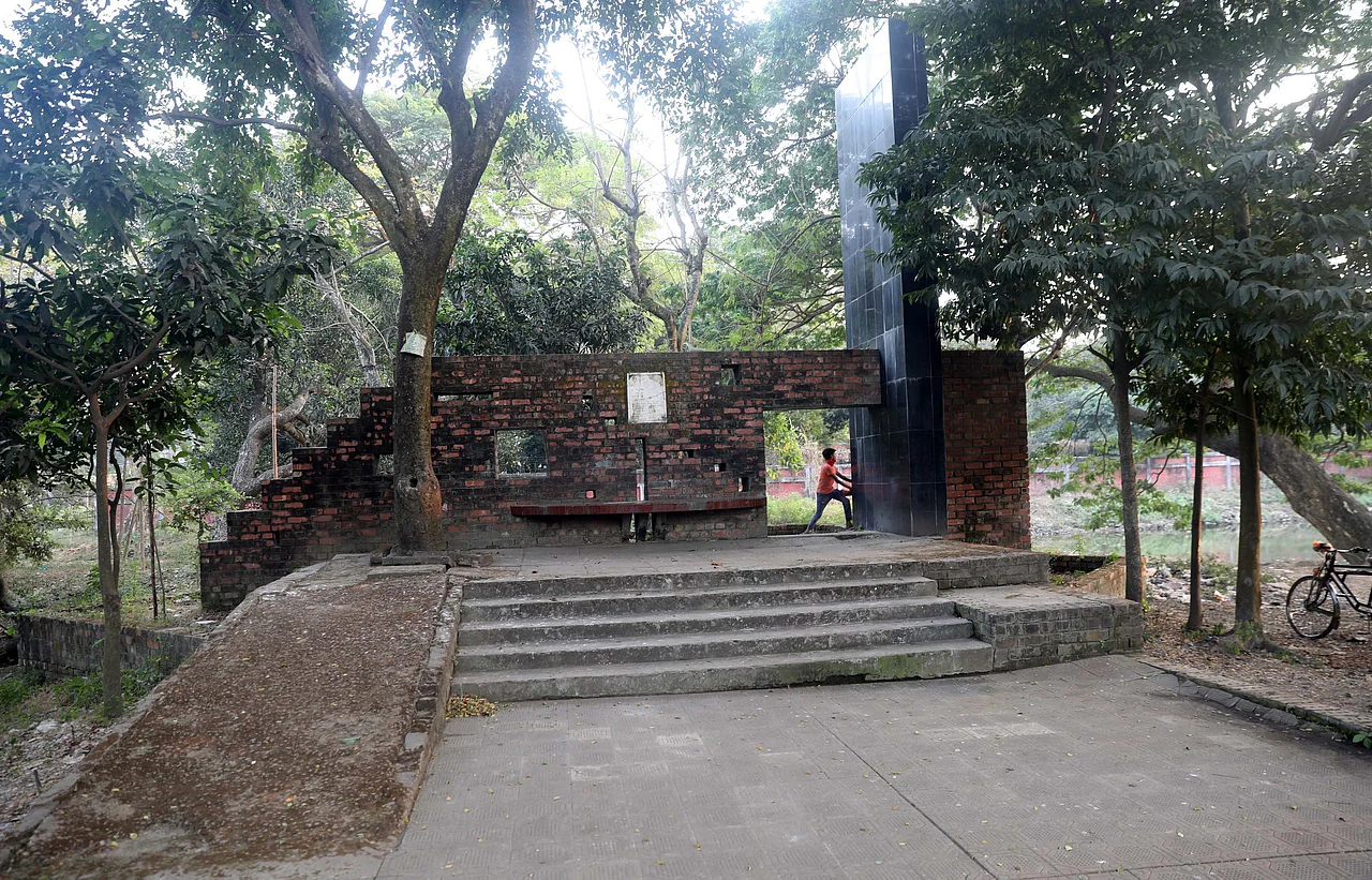 রেলওয়ে স্টেশন বধ্যভূমি স্মৃতিস্তম্ভ, বগুড়া 